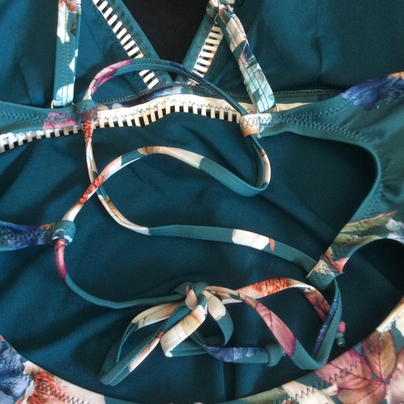 NWT Cupshe, One-Piece Swimsuit, Sz L - Picture 6 of 9